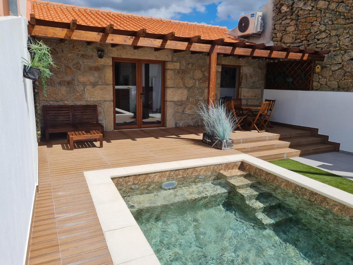 فيلا Casa Da Capela, Casas Bem Haja. São Miguel de Acha المظهر الخارجي الصورة